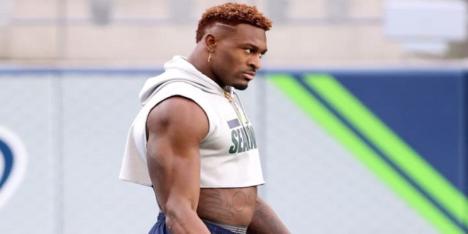 Who will be DK Metcalf's girlfriend in 2022