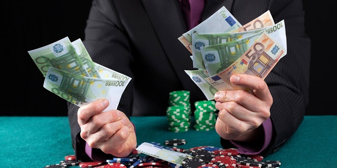 Online Casinos: Is It Possible to Win Money Playing?